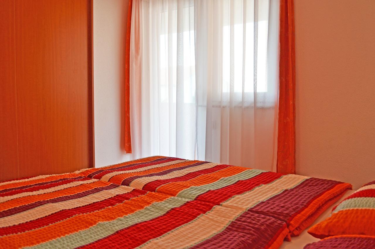 Apartments Milka Vodice Ngoại thất bức ảnh