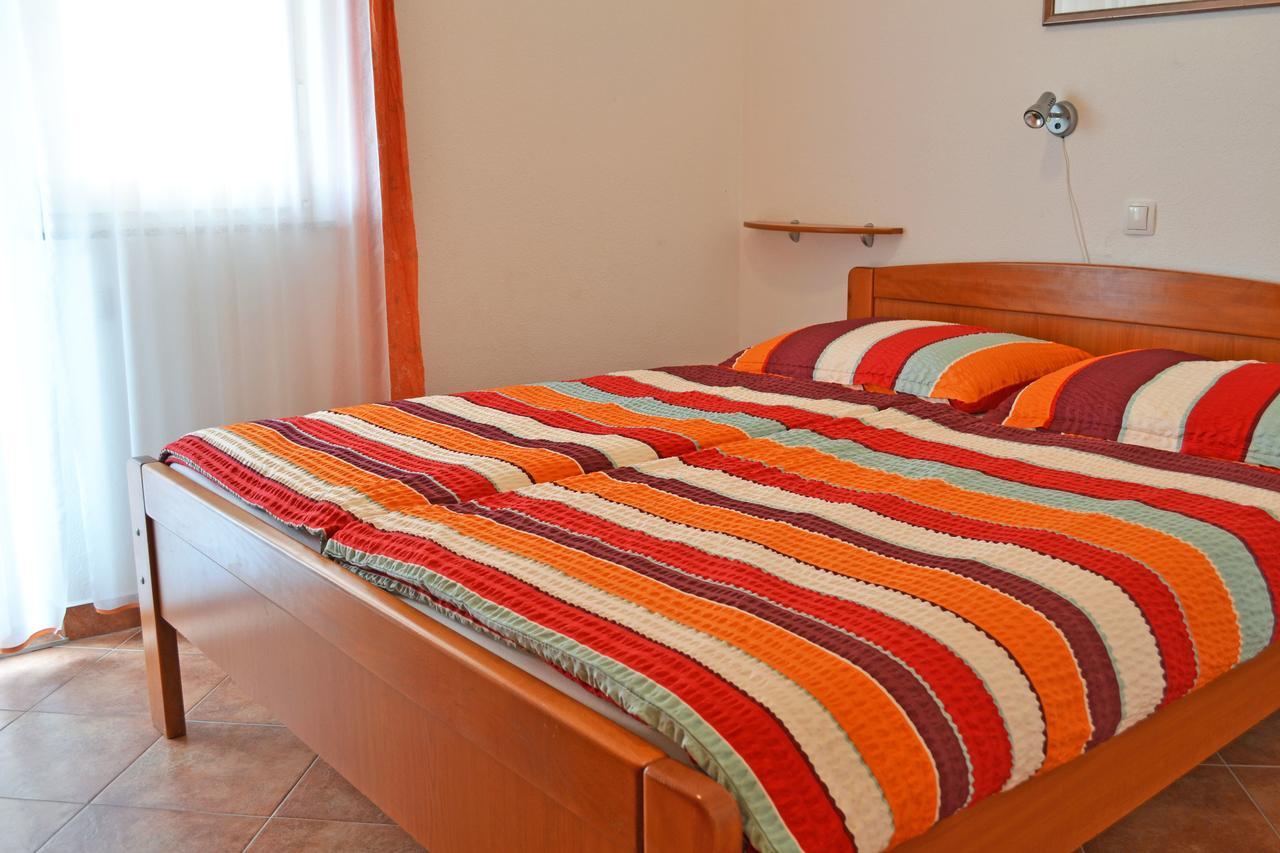 Apartments Milka Vodice Ngoại thất bức ảnh