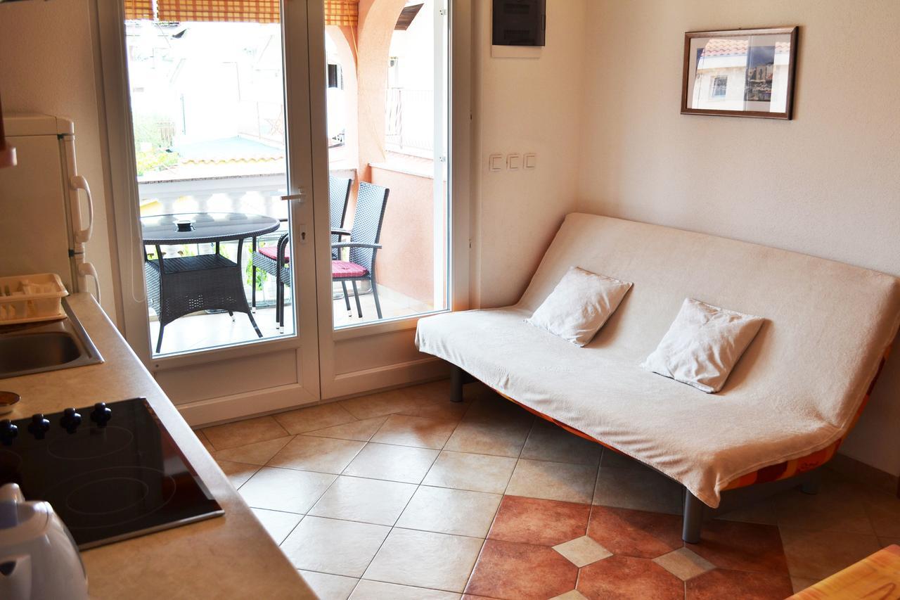 Apartments Milka Vodice Ngoại thất bức ảnh