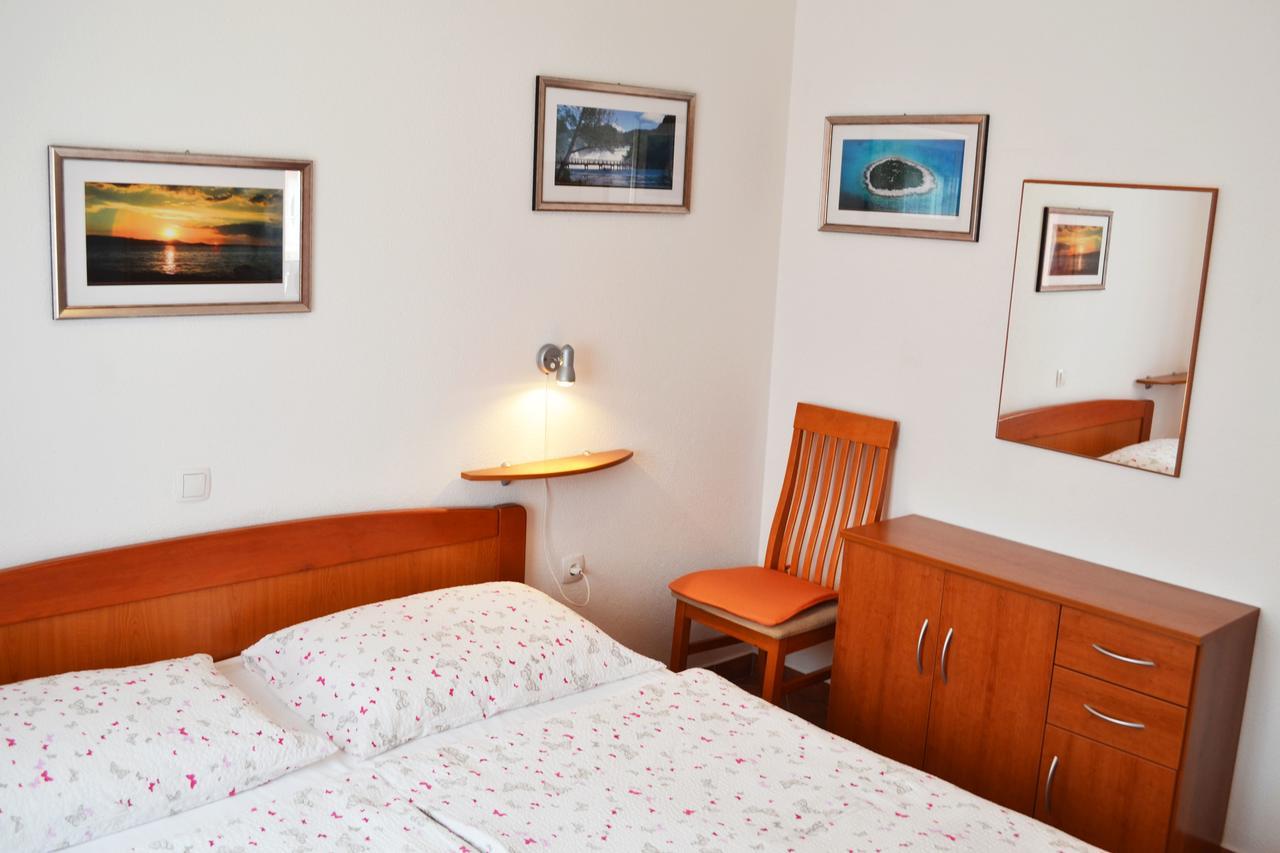 Apartments Milka Vodice Ngoại thất bức ảnh